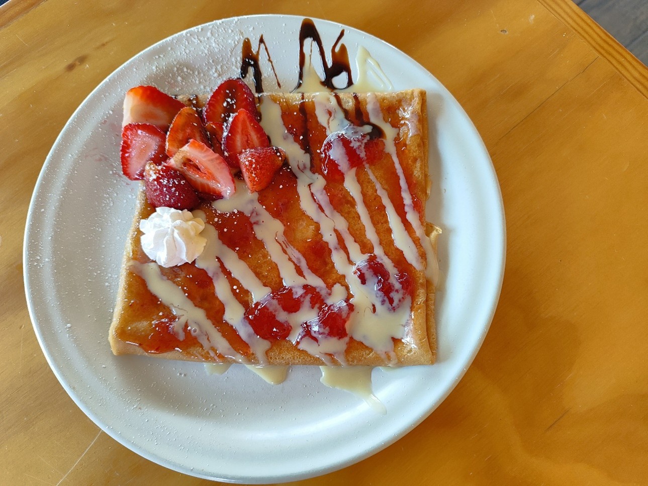 Crepa Combinada de Fresa con Lechera