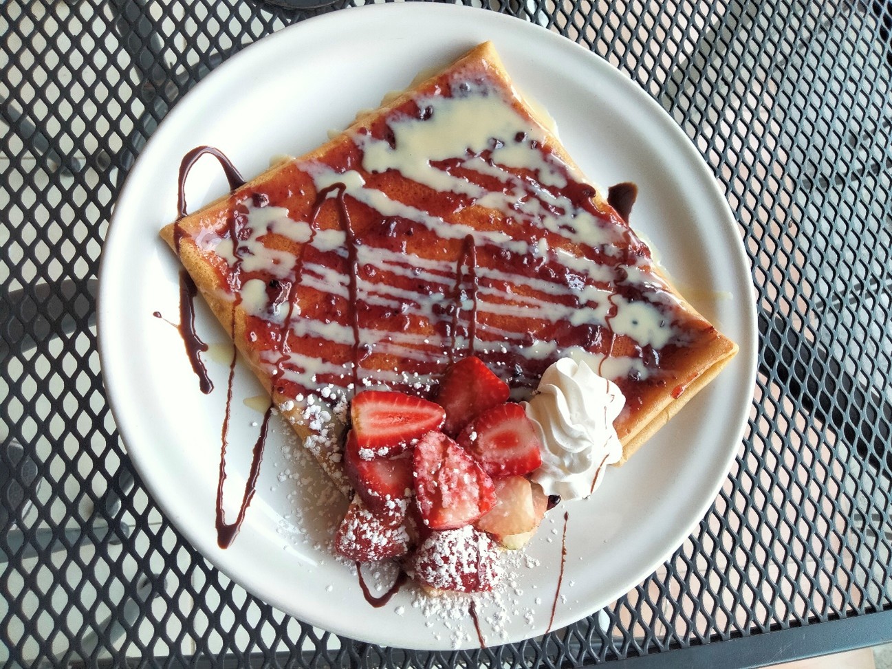Crepa Combinada de Zarzamora con Lechera